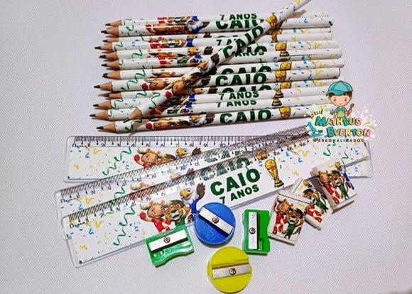 35 Kits Lápis, Borracha, Régua e Apontador Mascote da Copa