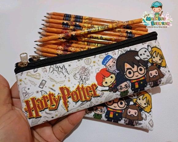 35 Lápis + 35 Estojos Slim Harry Potter Tam: 19x7