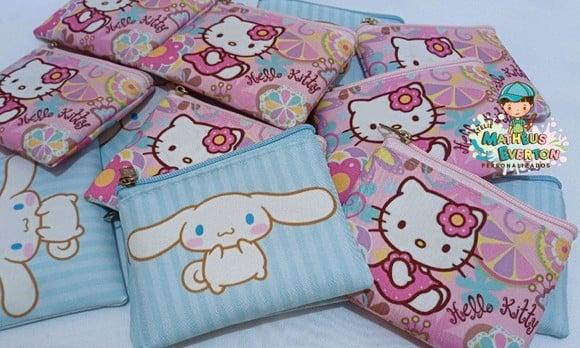 40 Porta Moedas Hello Kitty Tamanho: 10x12cm