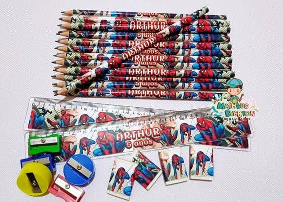 50 Kits Lápis, Borracha, Régua e Apontador Homem Aranha