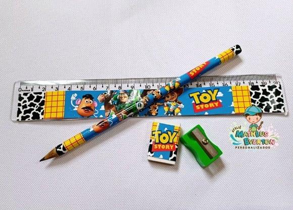 50 Kits Lápis, Borracha, Régua e Apontador Toy Story