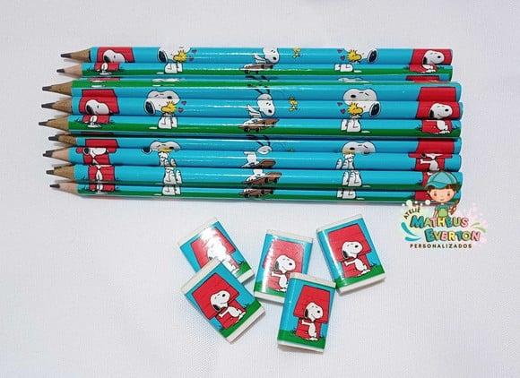 35 Kits Lápis e Borracha Personalizado Snoopy