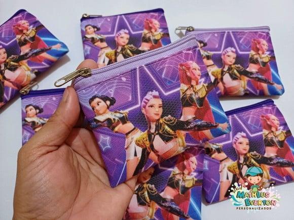 25 Porta Moedas Guerreiras do K-pop Tamanho: 10x12cm