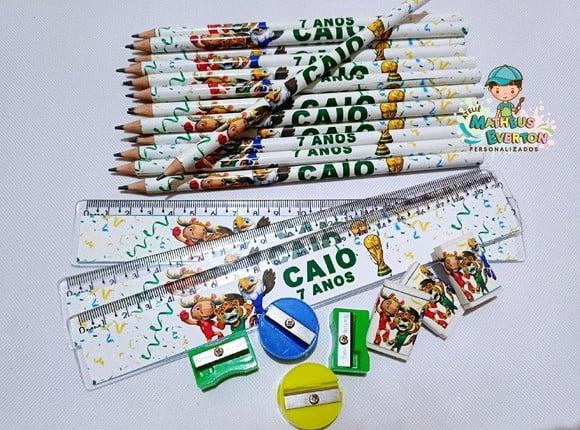 30 Kits Lápis, Borracha, Régua e Apontador Mascote da Copa