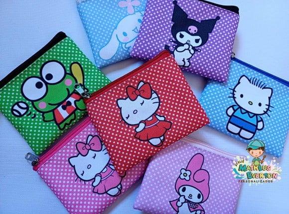 35 Porta Moedas Hello Kitty Tamanho: 10x12cm