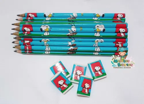 25 Kits Lápis e Borracha Personalizado Snoopy