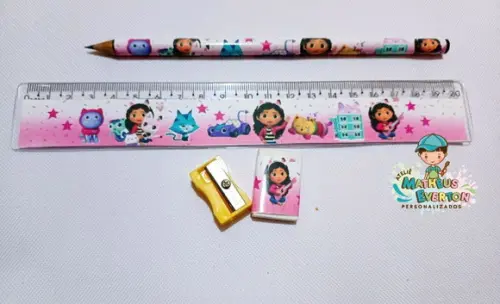 30 Kits Lápis, Borracha, Régua e Apontador a Casa Mágica da