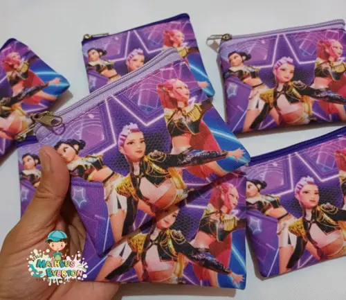 30 Porta Moedas Guerreiras do K-pop Tamanho: 10x12cm