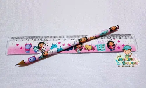 45 Kits Lápis e Régua Personalizado a Casa Mágica da Gabi