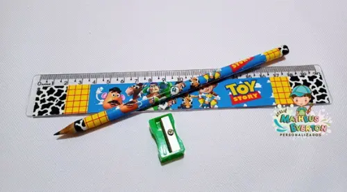 45 Kits Lápis, Régua e Apontador Toy Story