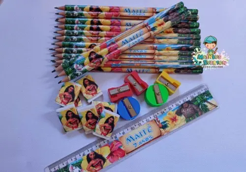 50 Kits Lápis, Borracha, Régua e Apontador Moana