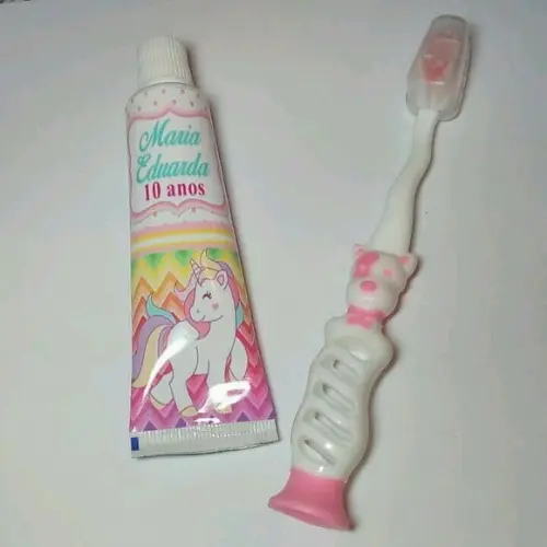 15 Kit Higiene Bucal Personalizado - Tema Unicórnio