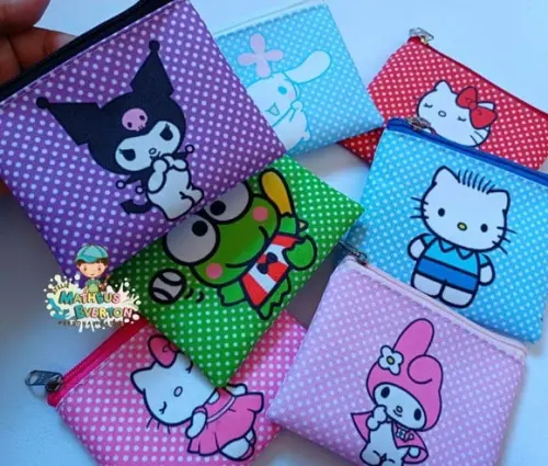 25 Porta Moedas Hello Kitty Tamanho: 10x12cm