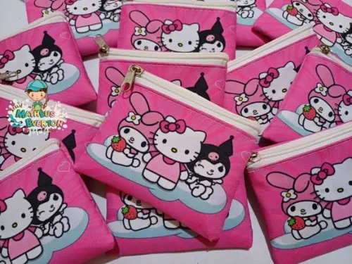 30 Porta Moedas Hello Kitty Tamanho: 10x12cm
