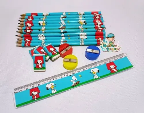35 Kits Lápis, Borracha, Régua e Apontador Snoopy