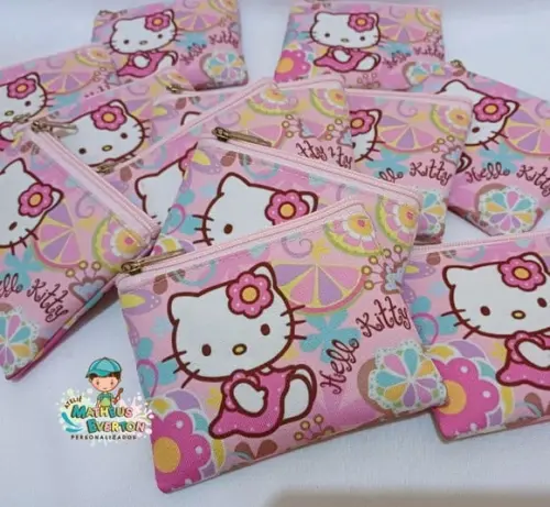 40 Porta Moedas Hello Kitty Tamanho: 10x12cm