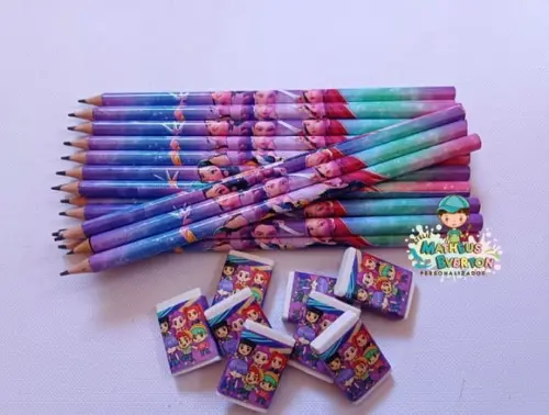 45 Kits Lápis e Borracha Personalizado Guerreiras do K-pop