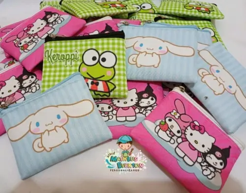 25 Porta Moedas Hello Kitty Tamanho: 10x12cm