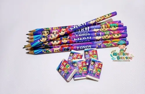 50 Kits Lápis e Borracha Personalizado Guerreiras de K-pop