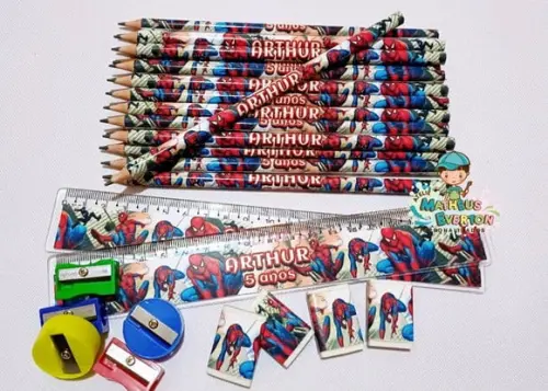 50 Kits Lápis, Borracha, Régua e Apontador Homem Aranha