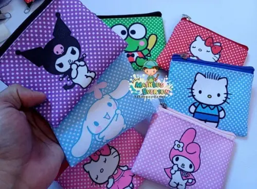 25 Porta Moedas Hello Kitty Tamanho: 10x12cm