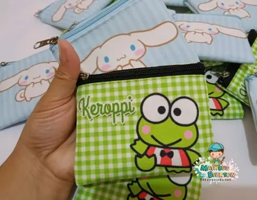 30 Porta Moedas Hello Kitty Tamanho: 10x12cm