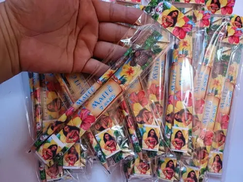 35 Kits Lápis, Régua e Borracha Moana