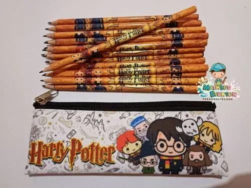 35 Lápis + 35 Estojos Slim Harry Potter Tam: 19x7
