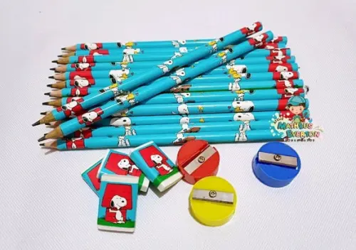 45 Kits Lapis, Borracha e Apontador Personalizado Snoopy