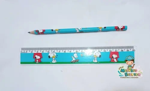 50 Lápis + 50 Réguas Personalizado Snoopy