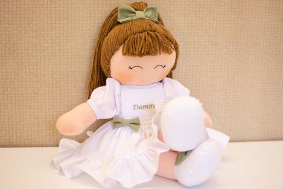 Boneca Daminha 40cm