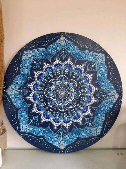 Mandala da calmaria pintada a mão 50cm