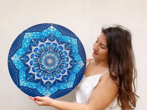 Mandala da calmaria pintada a mão 50cm