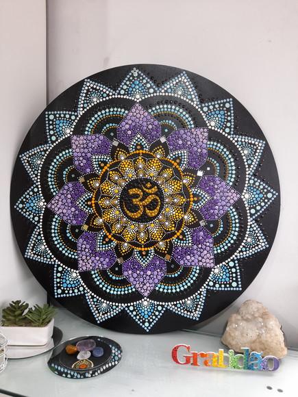 Mandala da espiritualidade e paz 60 cm pintada a mão