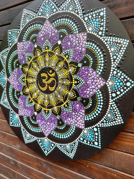Mandala da espiritualidade e paz 60 cm pintada a mão