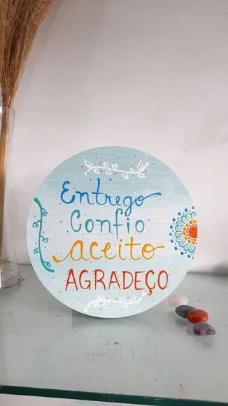 Placa Decorativa entrego, Confio, Aceito, Agradeço 20cm Ho