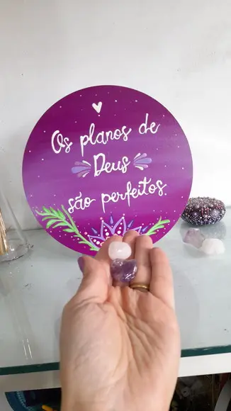 Placa Decorativa os Planos de Deus São Perfeitos 20cm