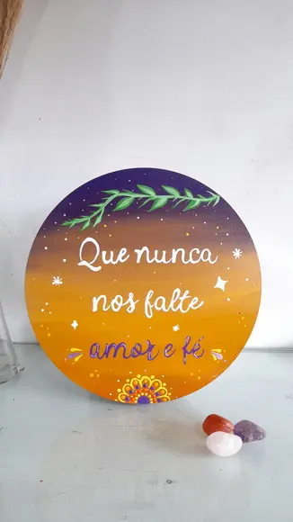 Placa Decorativa que Nunca nos Falte Amor e Fé 20cm