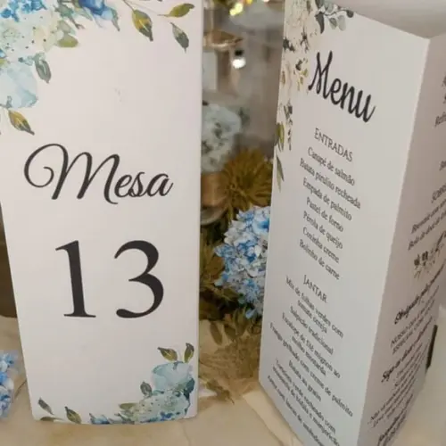 Menu Triangular com Numeração de Mesa e Agradecimento