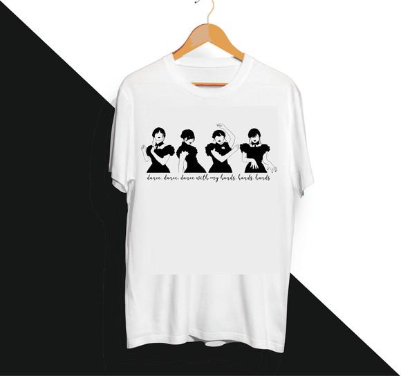 Camiseta Wandinha Wednesday Dance Dance Dance