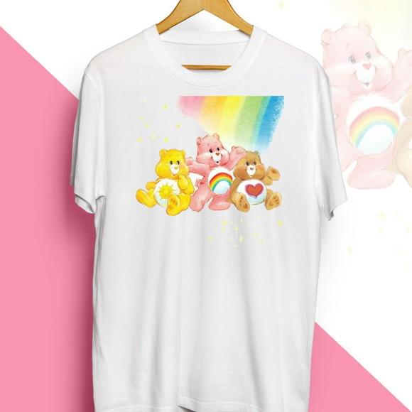 Camiseta Three Rainbow Ursinhos Carinhosos