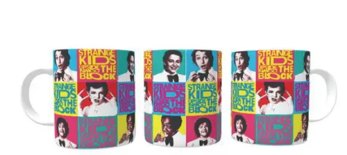 Caneca Café Stranger Things Kids Colors