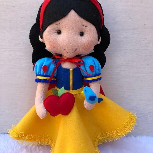 Branca de Neve em Feltro