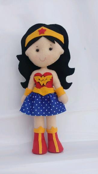 Mulher Maravilha em Feltro