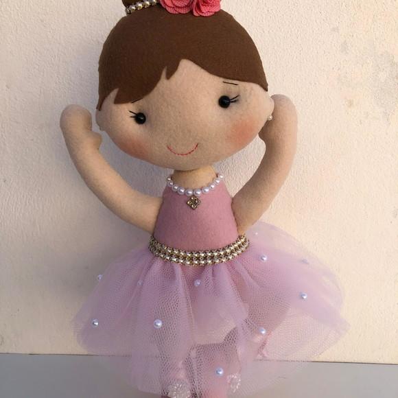 Boneca Bailarina em Feltro