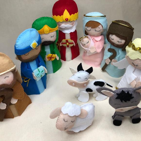 Presépio de Natal em Feltro Dedoche