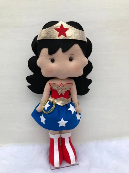 Mulher Marvilha em Feltro
