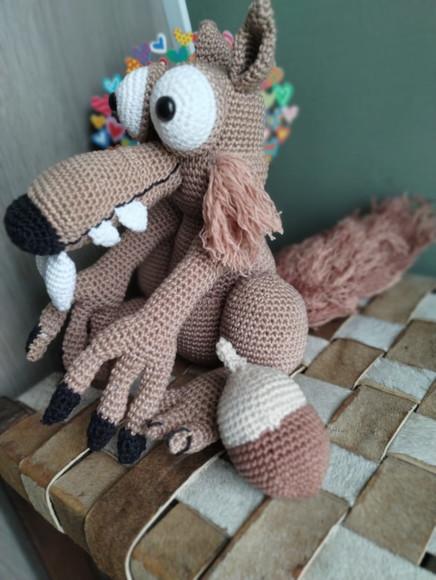 Esquilo Scrat em Crochê - Amigurumi