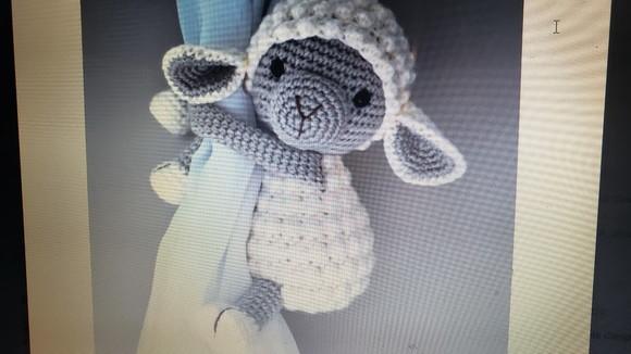 Receita de Amigurumi Abraça Cortina Ovelha Tradução