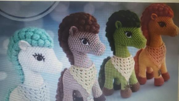 Receita de Amigurumi Cavalos (5) -português